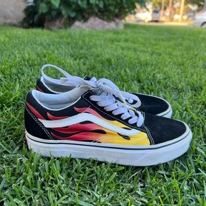 Flame low top Vans